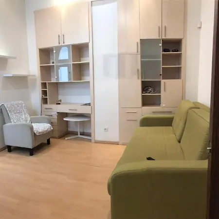 Апартаменты Near Deribasovskaya *